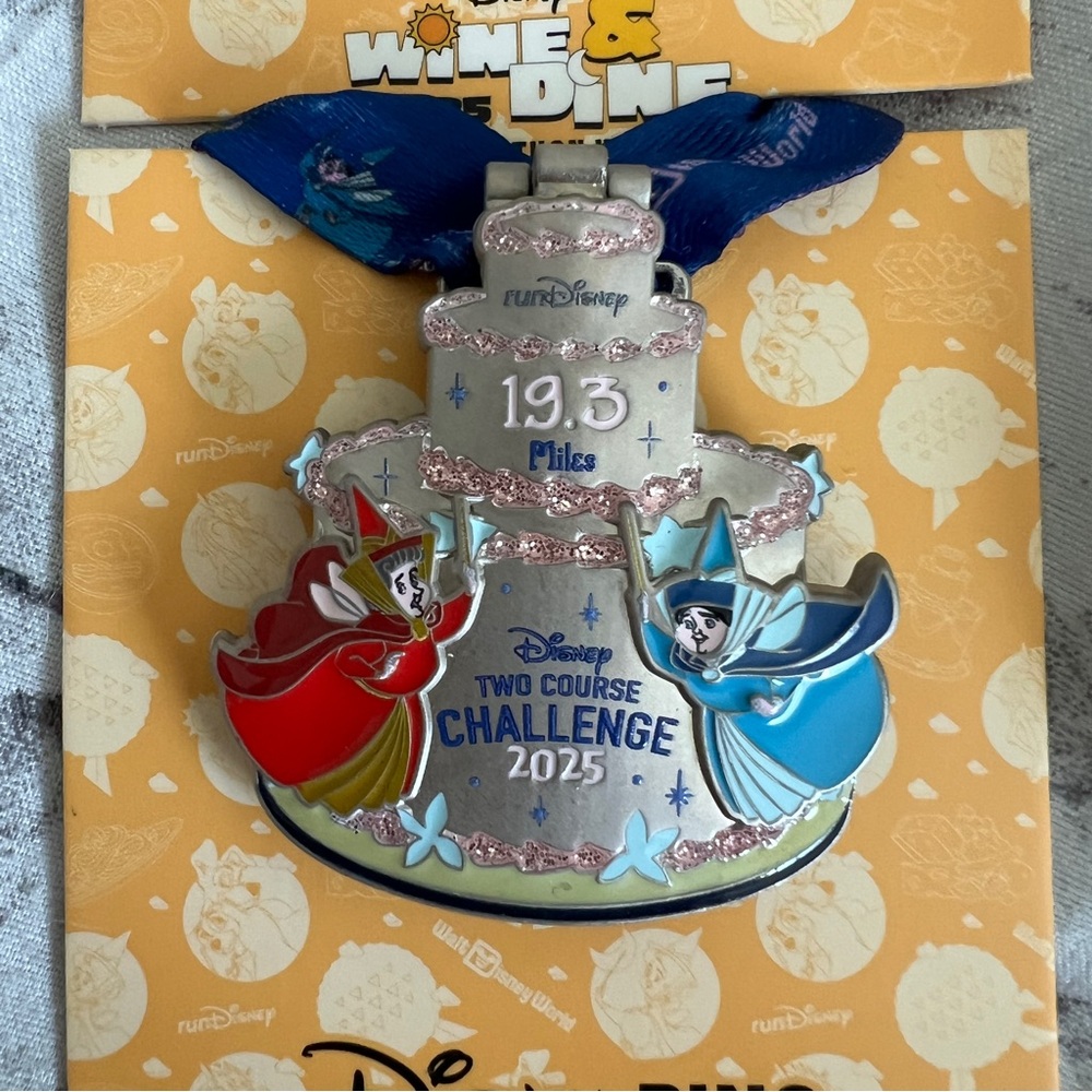 Disney | NWT Sleeping Beauty Medal Pin - Picture 2 of 4